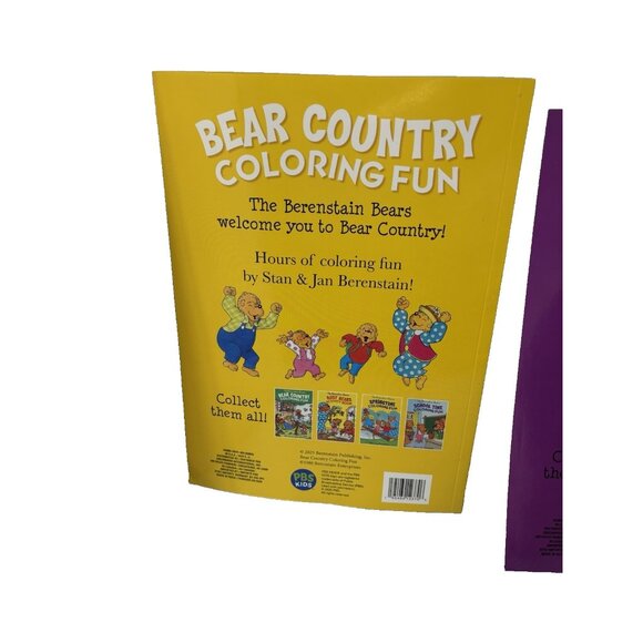 The Berenstain Bears Busy Bears Activity & Bear Country Colouring Book Set Kids - Picture 4 of 10